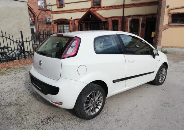 Fiat Punto cena 14600 przebieg: 163000, rok produkcji 2011 z Wrocław małe 106